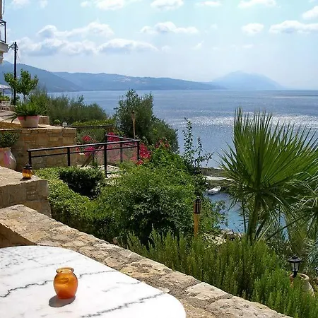 Miradouro Seafront Residences Hotel