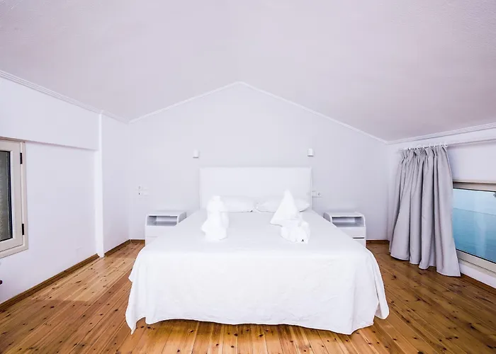 Ξενοδοχείο Miradouro Seafront Residences 3*