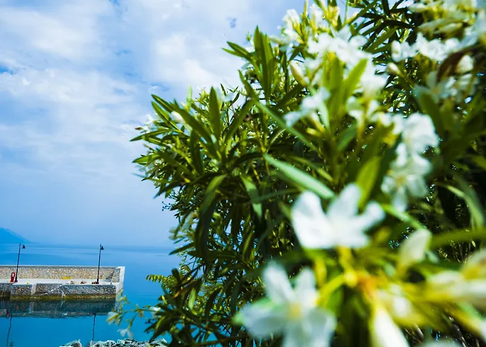 Ξενοδοχείο Miradouro Seafront Residences 3*