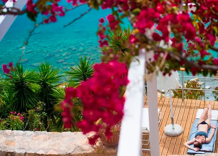 Miradouro Seafront Residences Otel 3*